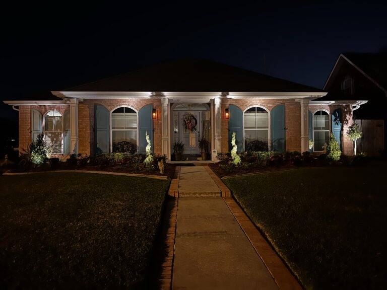 Beautify outdoor landscaping lighting crafted and installed by Eric's Tidy Turf, LLC in the greater new orleans area