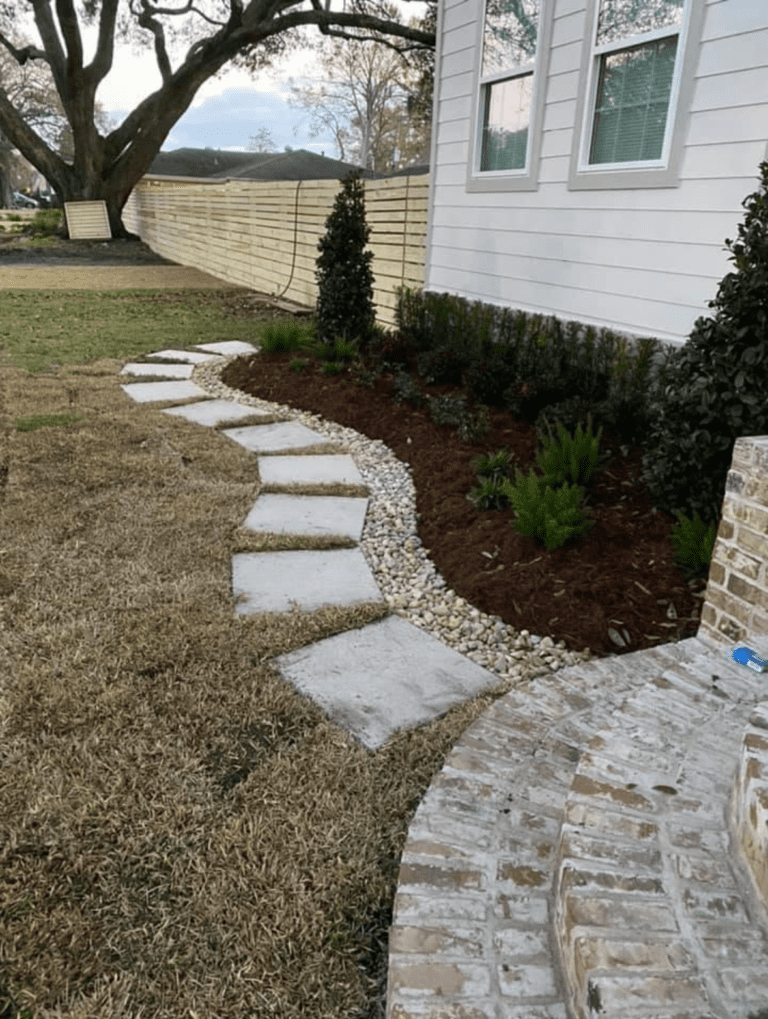 pavers crafted and installed by Eric's Tidy Turf, LLC in the greater new orleans area