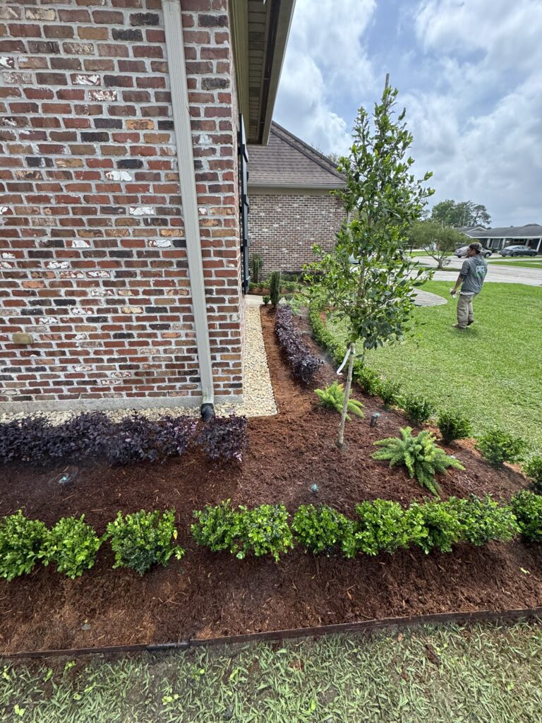beautiful crafted landscaping project installed by Eric's Tidy Turf, LLC in the greater new orleans area