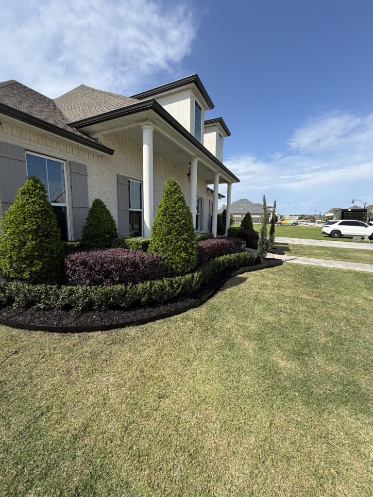 beautiful crafted landscaping project installed by Eric's Tidy Turf, LLC in the greater new orleans area